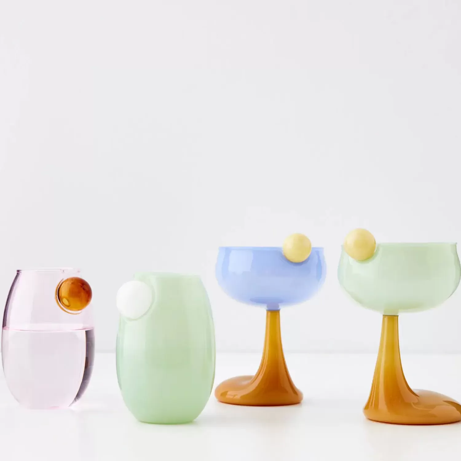 droplet_cocktail_glass_green_3.webp GigiandTom Droplet Cocktail Glass Green* Cocktail Glasses